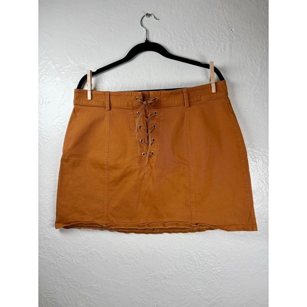 Forever 21 1X Burnt Orange Lace Up Front Mini Skirt‎ Stretch Retro Y2K Festival